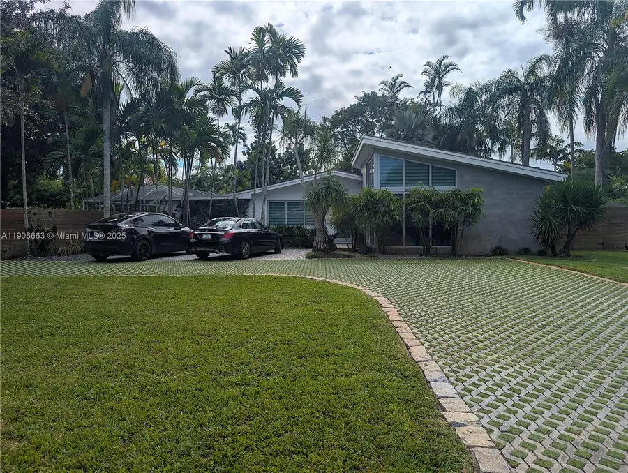 10460 SW 110th St, Miami, FL 33176 - Image #3