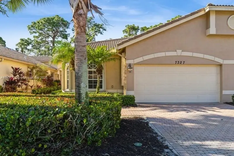 7327 Sea Pines Ct, Port Saint Lucie, FL 34986 - Image #2