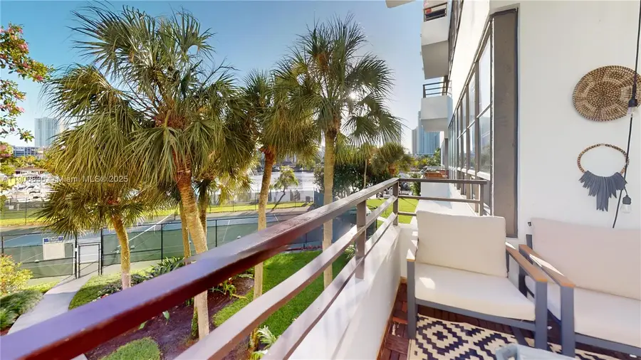 500 Three Islands Blvd #L 25, Hallandale Beach, FL 33009 - Image #3