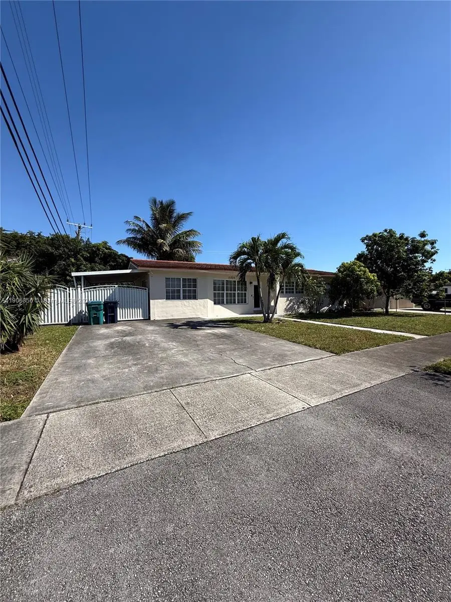 11325 NW 59th Ct, Hialeah, FL 33012 - Image #2