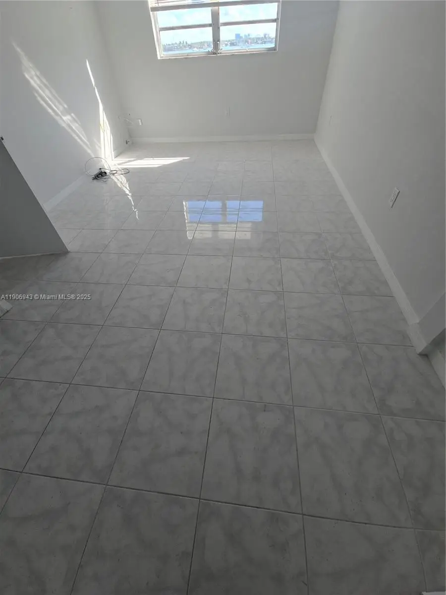 2910 Point East Dr #M312, Aventura, FL 33160 - Image #2
