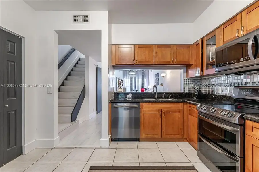 3310 Concert Ln #129, Margate, FL 33063 - Image #2