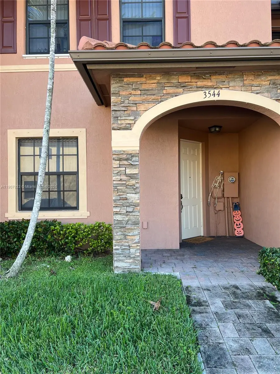 3544 W 88th Ter, Hialeah, FL 33018 - Image #1