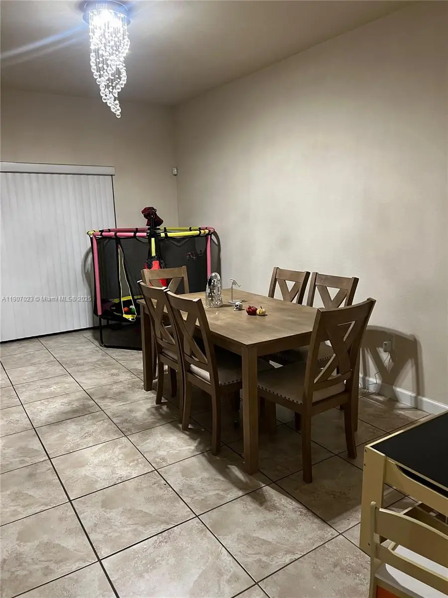 3544 W 88th Ter, Hialeah, FL 33018 - Image #2