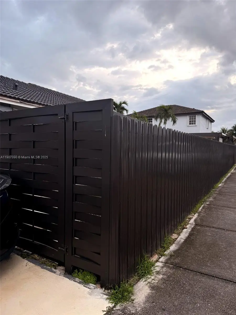 Address Withheld By Seller, Miami, FL 33185 - Image #3