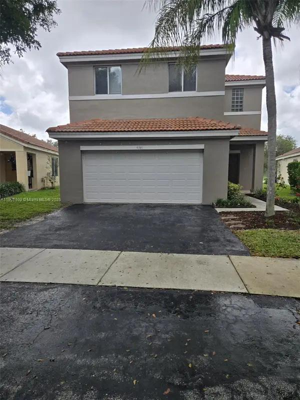 4361 Dogwood Cir, Weston, FL 33331