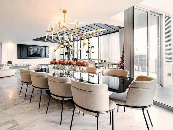 851 NE 1st Ave #4811, Miami, FL 33132