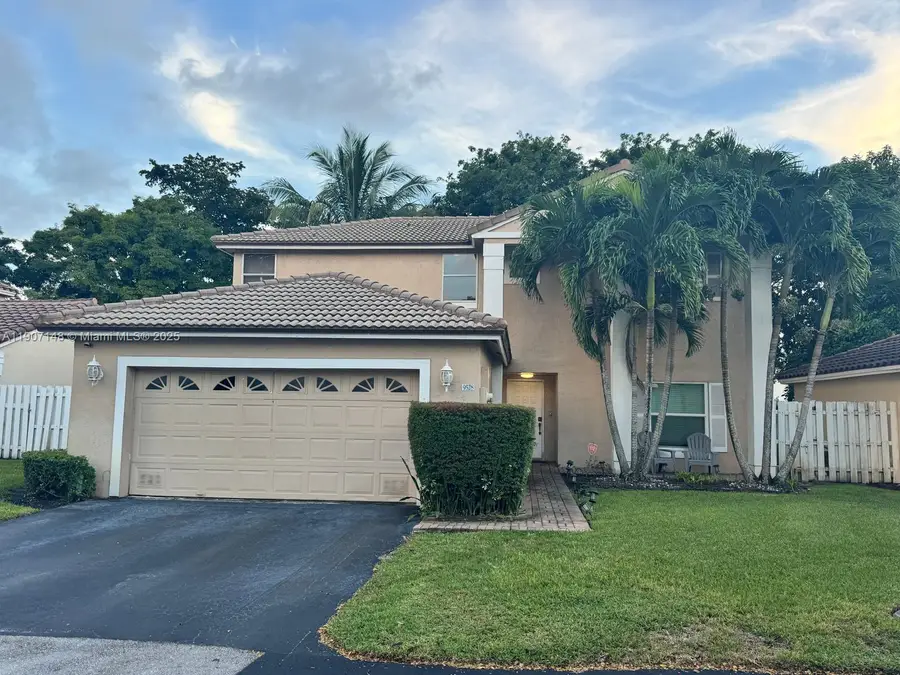 9528 NW 9th Ct, Plantation, FL 33324 - Image #3