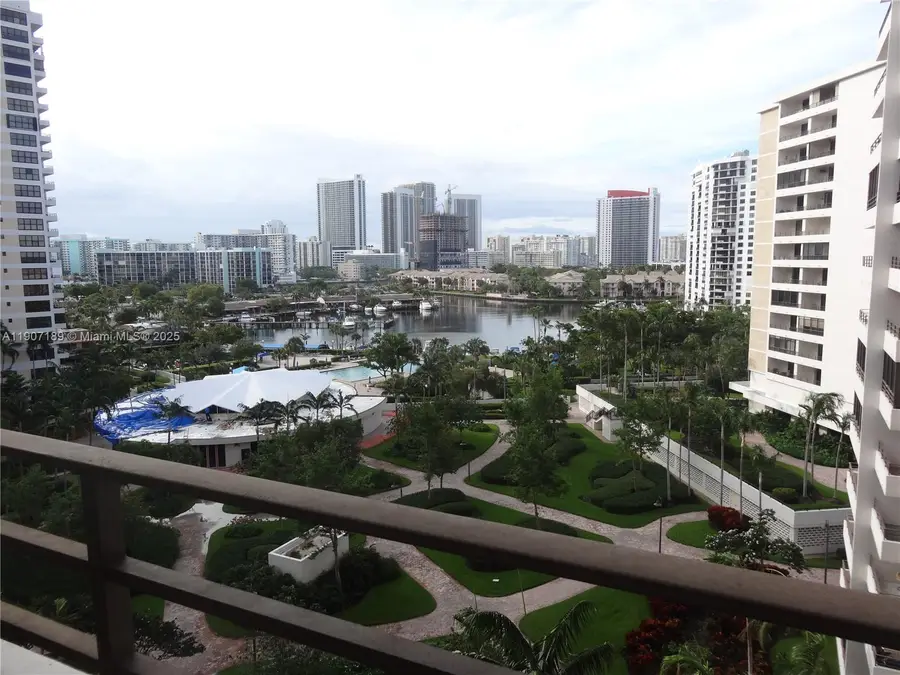 600 Three Islands Blvd #817, Hallandale Beach, FL 33009 - Image #3