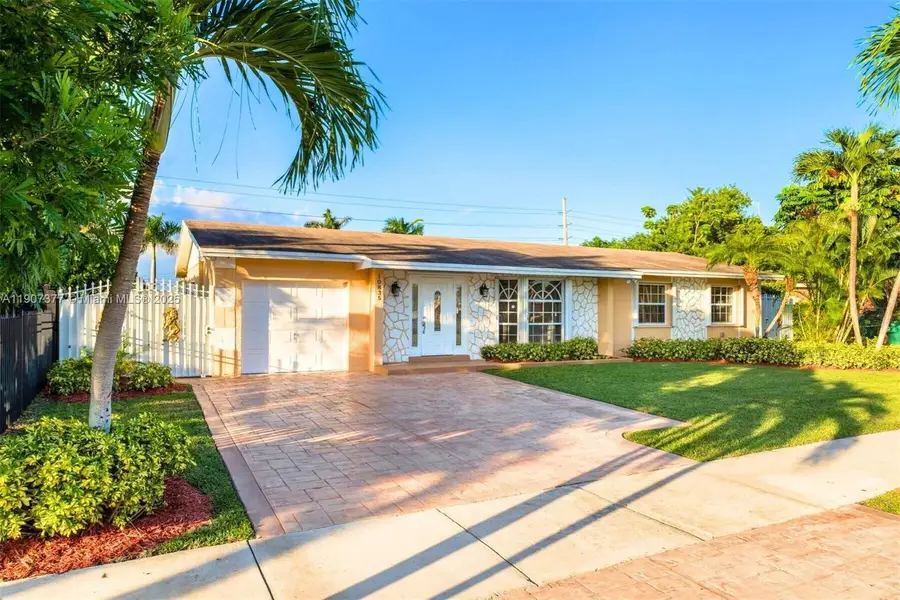 10835 SW 152nd Ter, Miami, FL 33157 - Image #2