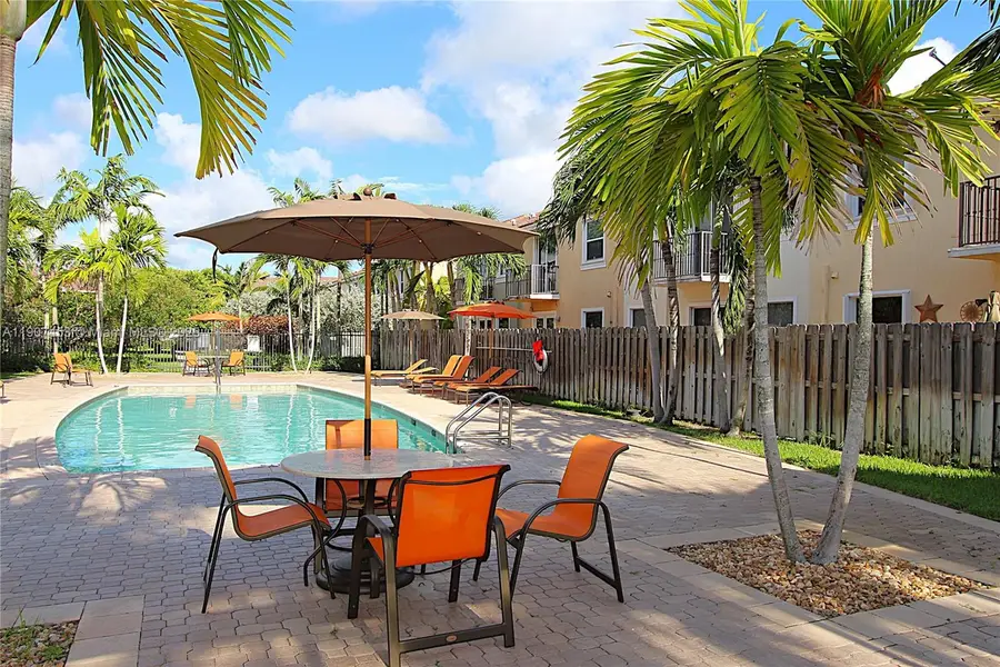 14928 SW 40th St, Miami, FL 33185 - Image #3