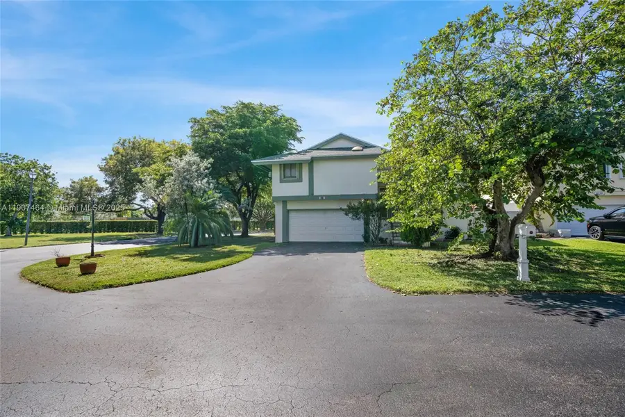 8531 Franjo Rd, Cutler Bay, FL 33189 - Image #3