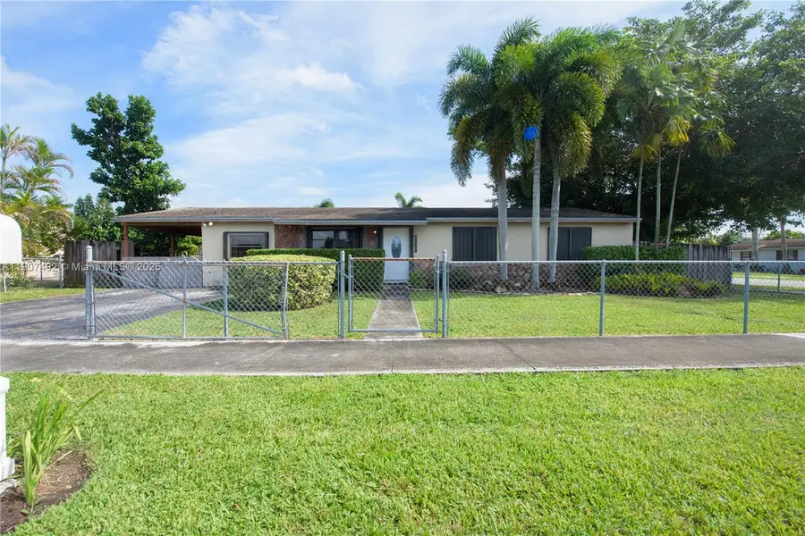 30715 SW 188th Ct, Homestead, FL 33030 - Image #2