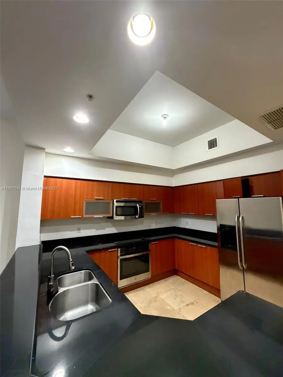 14951 Royal Oaks Ln #106, North Miami, FL 33181 - Image #3