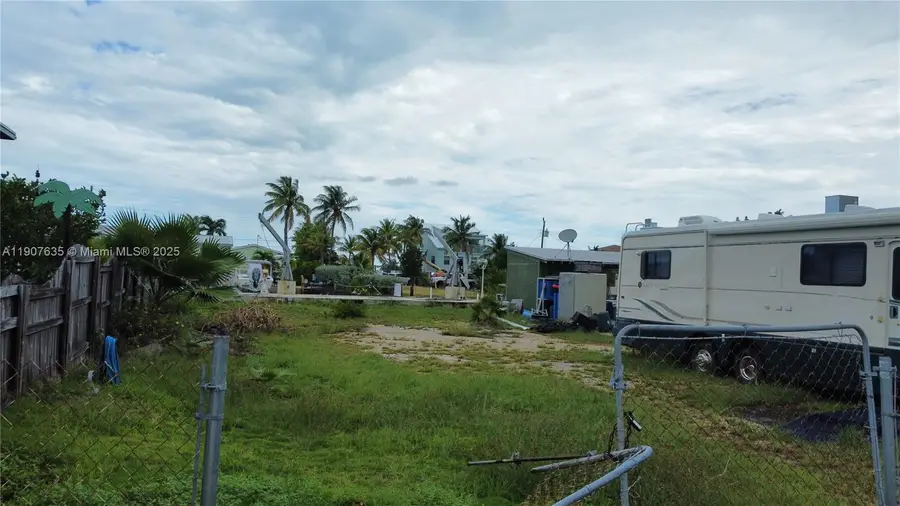 93 N Conch Ave, Marathon, FL 33050 - Image #2