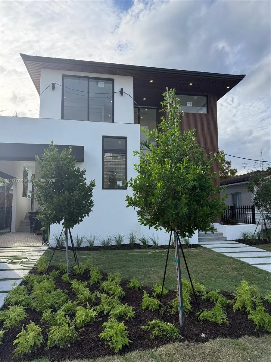 9024 Abbott Ave, Surfside, FL 33154-3236 - Image #1