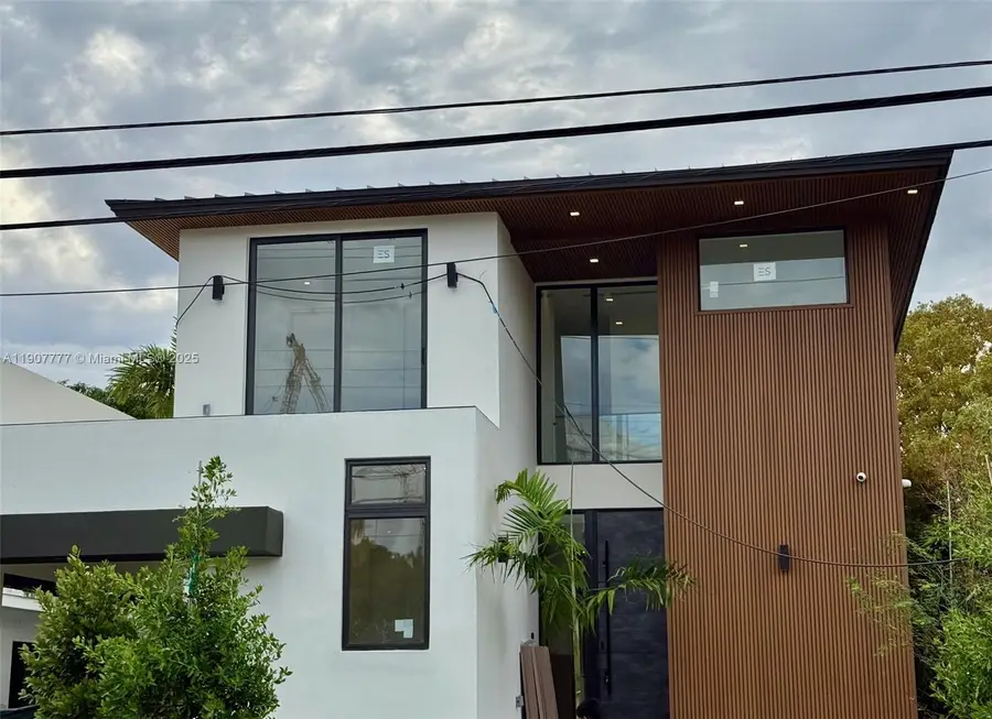 9024 Abbott Ave, Surfside, FL 33154-3236 - Image #2