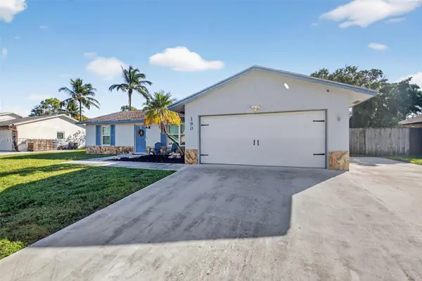 190 Martin Cir, Royal Palm Beach, FL 33411
