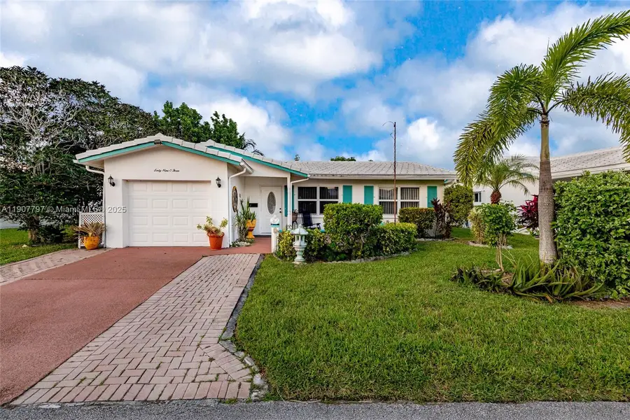 6903 NW 74th Pl, Tamarac, FL 33321 - Image #2