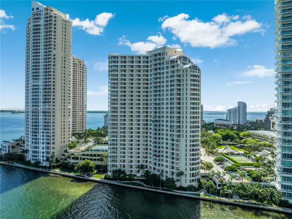 888 Brickell Key Dr #2610, Miami, FL 33131