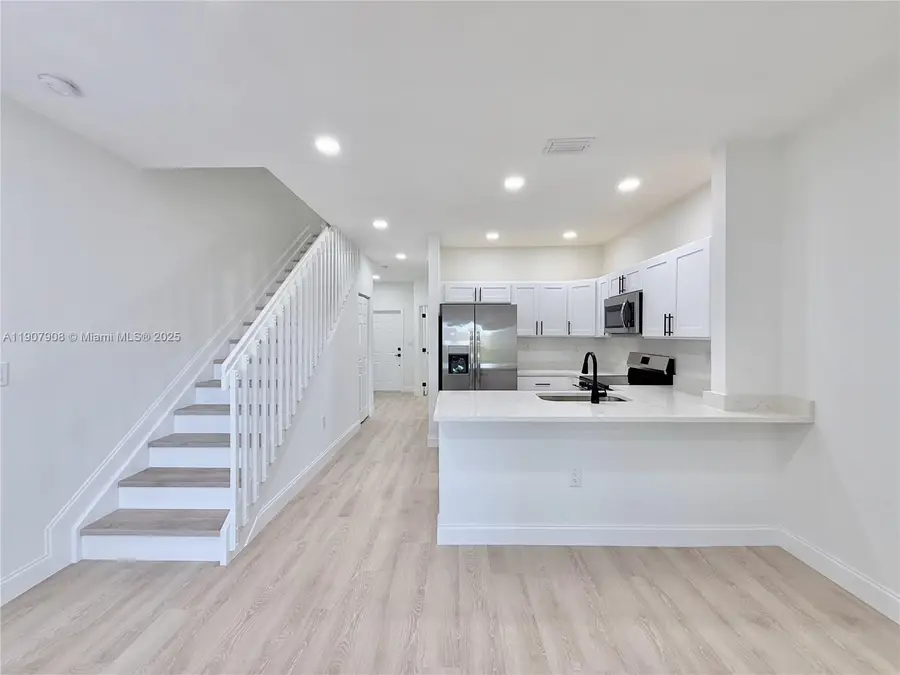 4412 Woodland Cir #4412, Tamarac, FL 33319 - Image #3