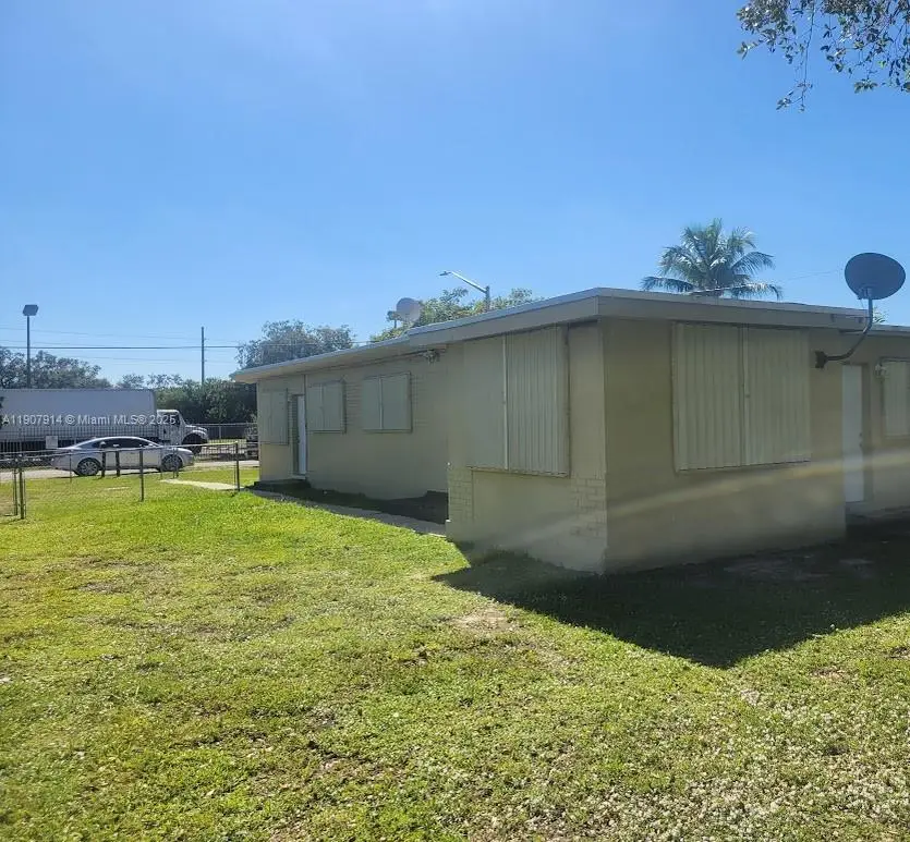 751 NW 96th St, Miami, FL 33150 - Image #1