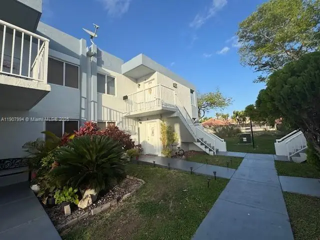 6225 SW 131st Ct #204, Miami, FL 33183 - Image #1
