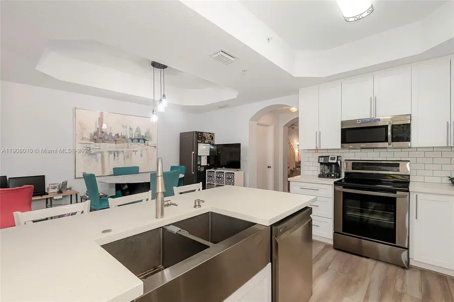 1081 SW 143rd Ave #1205, Pembroke Pines, FL 33027 - Image #2