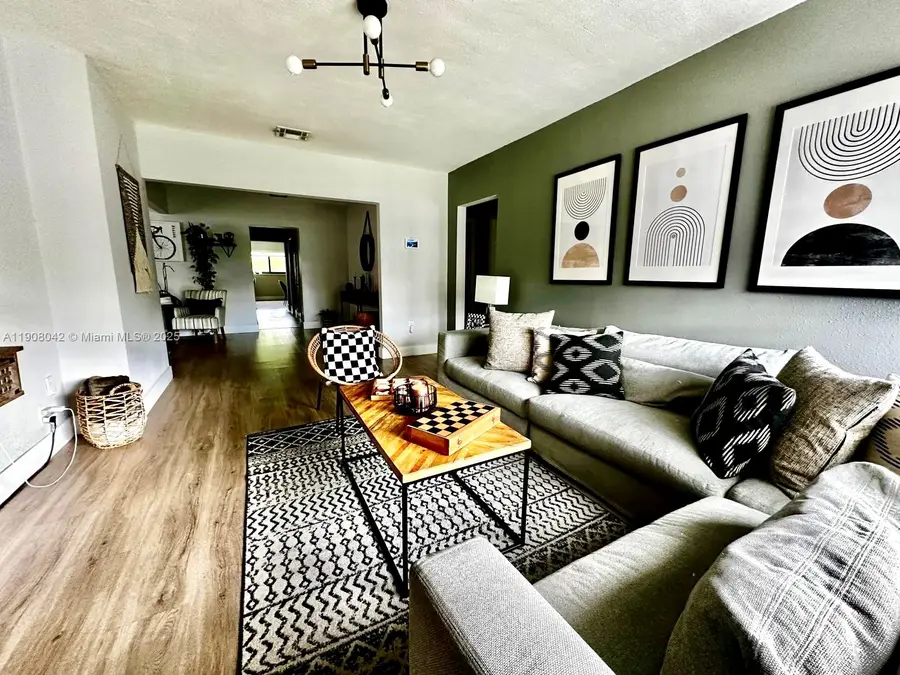 3121 SW 20th St, Miami, FL 33145 - Image #2