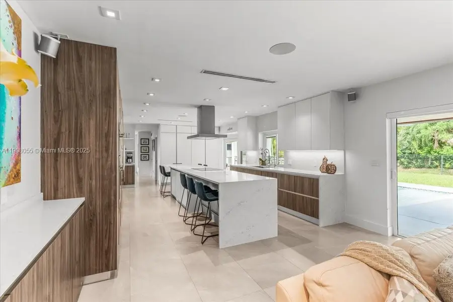 10105 SW 71st Ave, Pinecrest, FL 33156 - Image #2