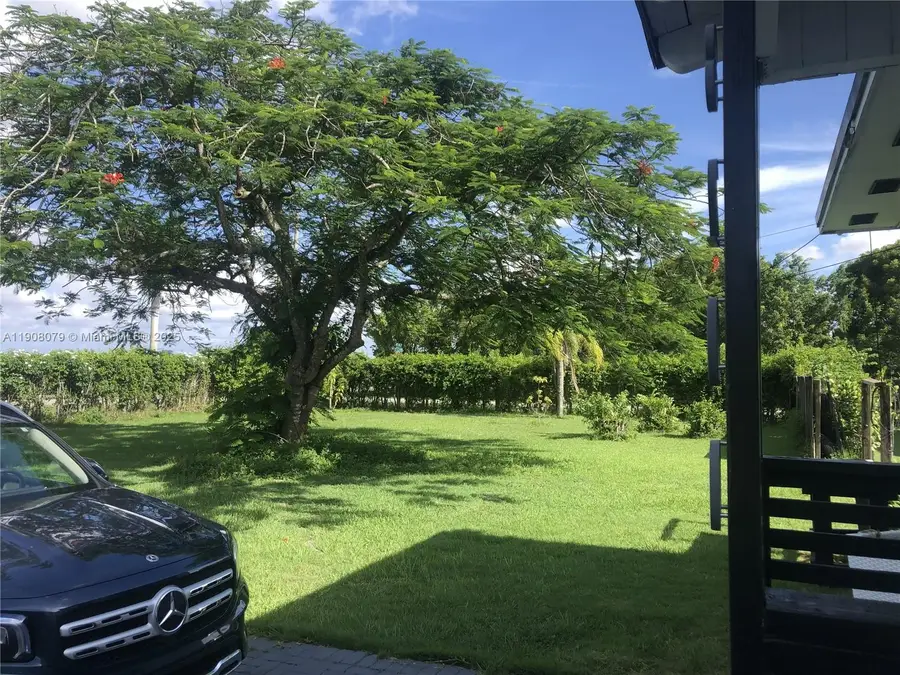 18200 SW 262nd St, Homestead, FL 33031 - Image #2