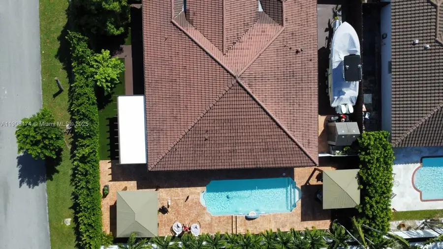 15397 SW 172nd Ter, Miami, FL 33187 - Image #2