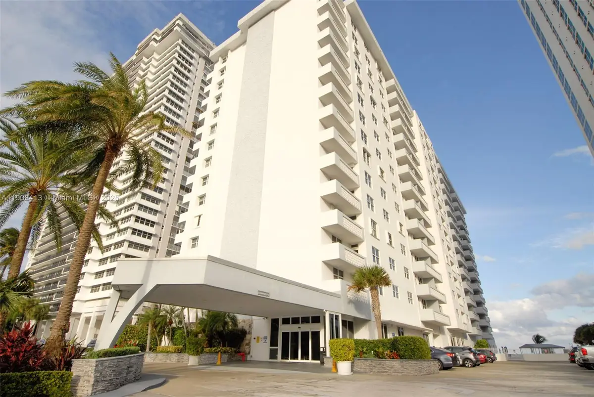 Address Withheld By Seller, Fort Lauderdale, FL 33308 - Image #1