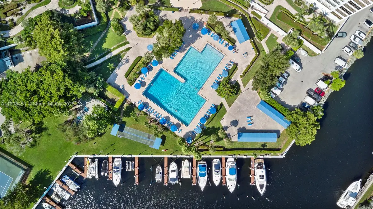 600 Three Islands Blvd #920, Hallandale Beach, FL 33009 - Image #1