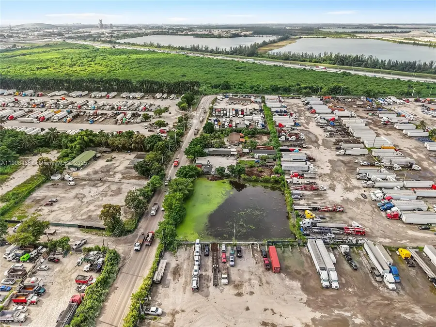 15550 NW 122nd Ave, Hialeah, FL 33018 - Image #2