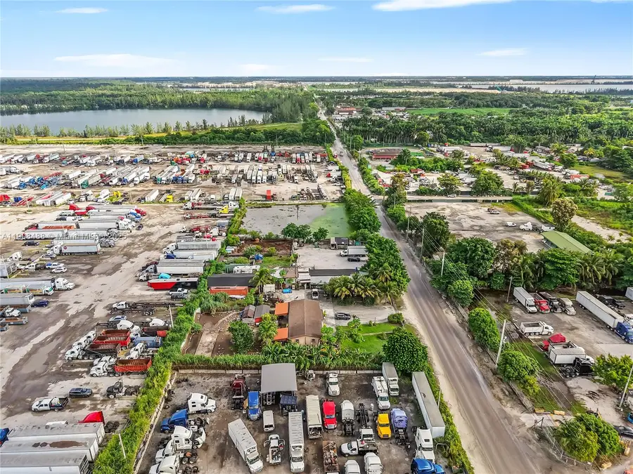 15550 NW 122nd Ave, Hialeah, FL 33018 - Image #3