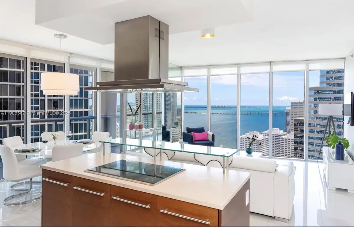 485 E Brickell Ave #3410, Miami, FL 33131 - Image #1