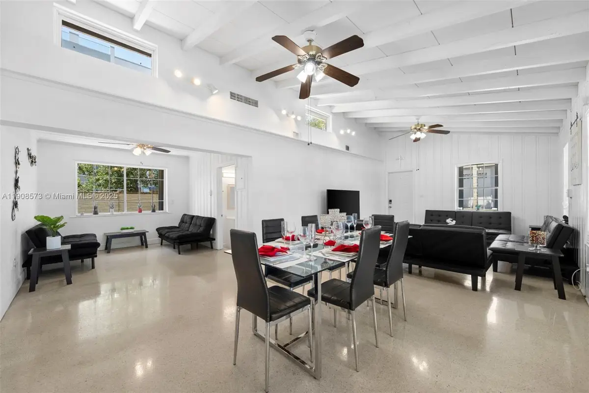 19 NE 3rd St, Dania Beach, FL 33004 - Image #1