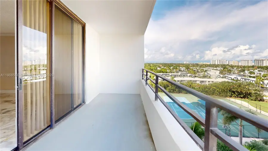 600 Three Islands Blvd #721, Hallandale Beach, FL 33009 - Image #3