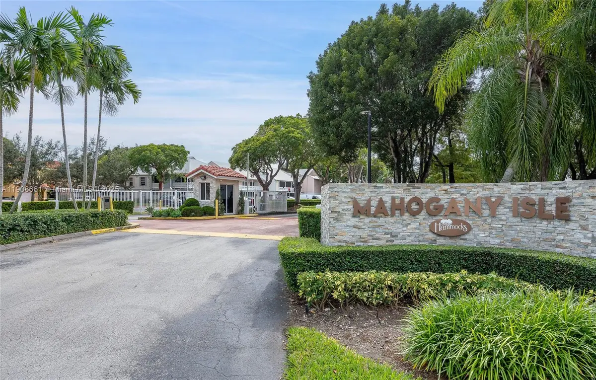 10421 Mahogany Key Cir #105, Miami, FL 33196 - Image #1