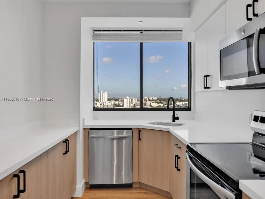 1330 West Ave #1511, Miami Beach, FL 33139 - Image #2