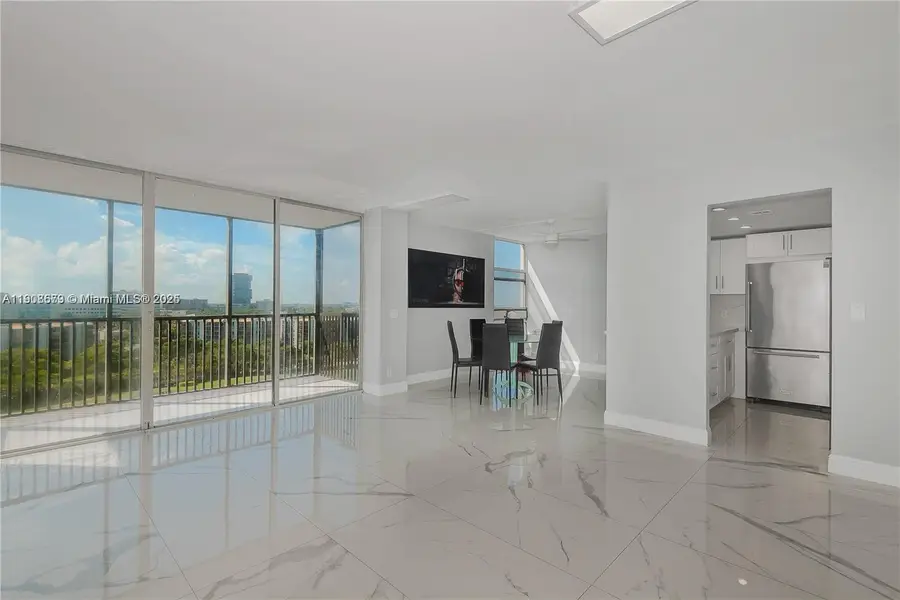 20301 W Country Club Dr #1221, Aventura, FL 33180 - Image #3