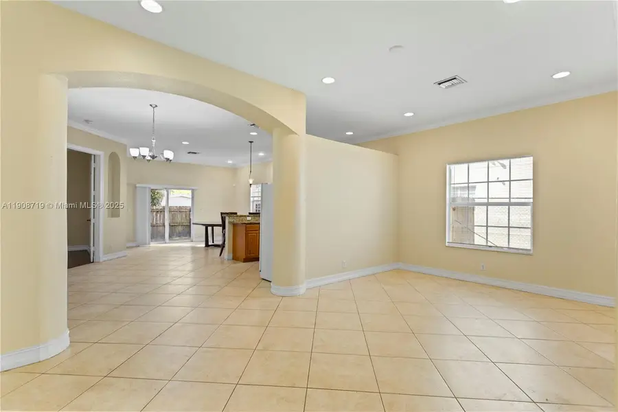 2588 NW 5th St, Pompano Beach, FL 33069 - Image #2