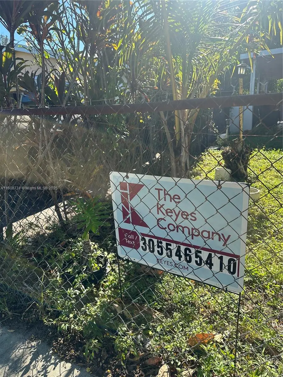 15151 Railroad Dr, Miami Gardens, FL 33054 - Image #2