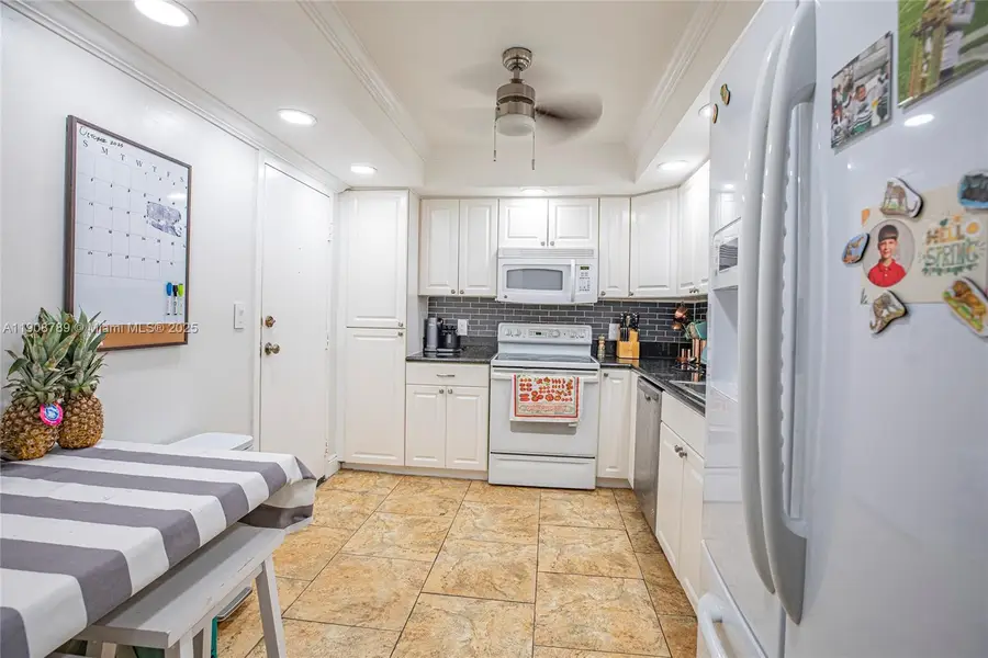 437 Golden Isles Dr #9B-C, Hallandale Beach, FL 33009 - Image #2