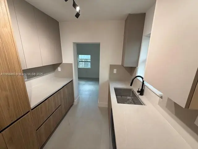 328 NE 57th St, Miami, FL 33137 - Image #2