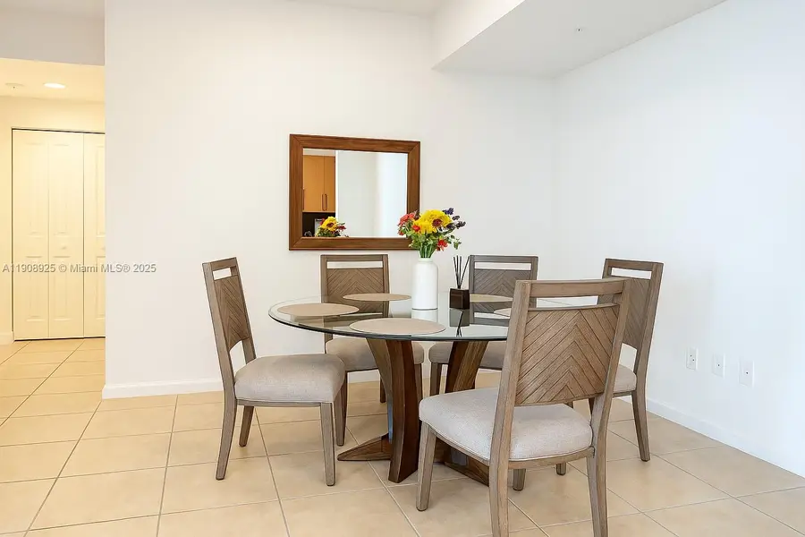 511 SE 5th Ave #1408, Fort Lauderdale, FL 33301 - Image #3