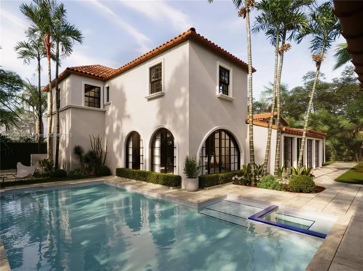 4727 N Bay Rd, Miami Beach, FL 33140 - Image #1