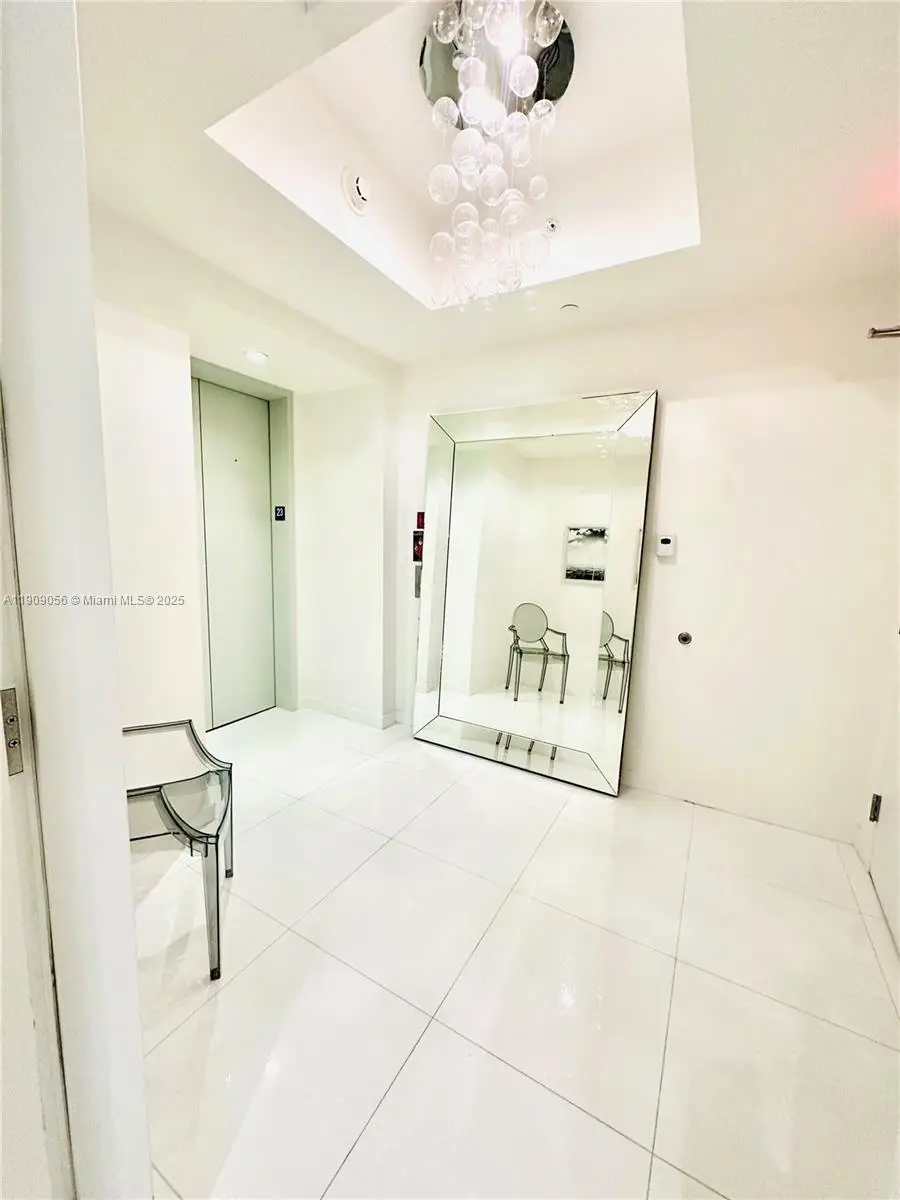 851 NE 1st Ave #2303, Miami, FL 33132 - Image #2