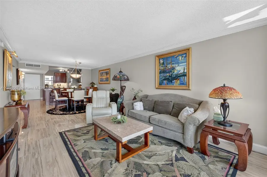 121 Golden Isles Dr #205, Hallandale Beach, FL 33009 - Image #3